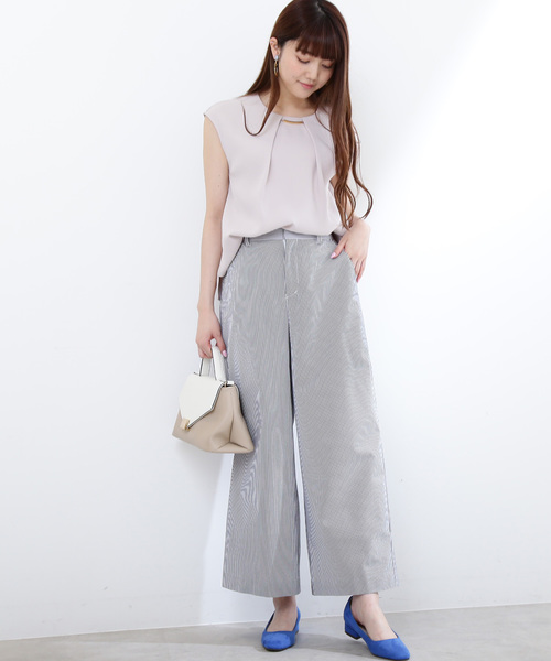 N.(N. Natural Beauty Basic)(エヌエヌナチュラルビューティーベーシック)の「◆パーツ付とろみノースリーブブラウス(シャツ/ブラウス・レディース・ネイビー/ブルー/ベージュ/ホワイト・MEDIUM)」の11枚目の写真