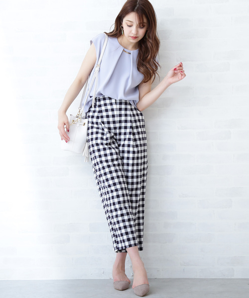 N.(N. Natural Beauty Basic)(エヌエヌナチュラルビューティーベーシック)の「◆パーツ付とろみノースリーブブラウス(シャツ/ブラウス・レディース・ネイビー/ブルー/ベージュ/ホワイト・MEDIUM)」の16枚目の写真