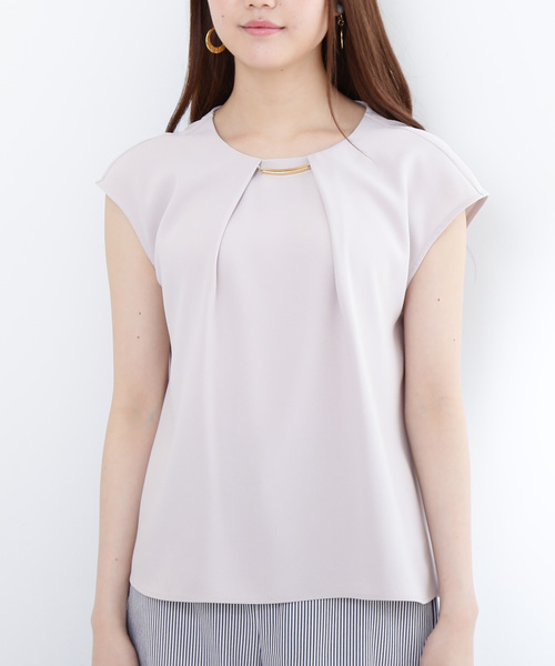 N.(N. Natural Beauty Basic)(エヌエヌナチュラルビューティーベーシック)の「◆パーツ付とろみノースリーブブラウス(シャツ/ブラウス・レディース・ネイビー/ブルー/ベージュ/ホワイト・MEDIUM)」の17枚目の写真