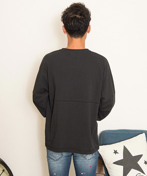 SILVER BULLET(シルバーバレット)の「『CavariA/キャバリア』ビッグシルエットUSAコットンドロップショルダークルーネック長袖Tシャツ(スウェット・メンズ・ホワイト/ブラック/ベージュ/ネイビー/レッド/ライトベージュ・M/L)」の9枚目の写真