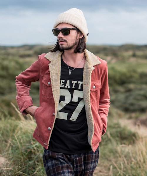 glamb(グラム)の「SEATTLE CS(Tシャツ/カットソー・メンズ・ブラック/ネイビー/マスタード/バーガンディー・1/2/3/4)」の8枚目の写真