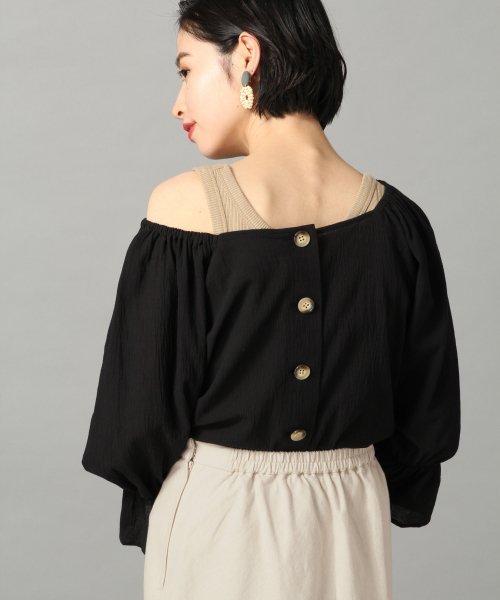 LOWRYS FARM（ローリーズファーム）の「スクエア２ＷＡＹブラウス　836521（シャツ/ブラウス・レディース・ブラック/ベージュ/オフホワイト/グリーン・FREE）」の13枚目の写真