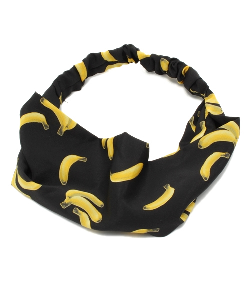 one after another NICE CLAUP（ワンアフターアナザーナイスクラップ）の「【ナイスクラップ】バナナ柄ヘアバン（ヘアバンド・レディース・ホワイト/ブラック・FREE）」の2枚目の写真