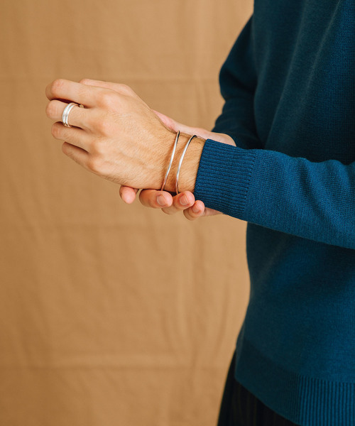 PUBLIC TOKYO（パブリックトウキョウ）の「クロスカーブリング（リング・メンズ・シルバー・1）」の5枚目の写真