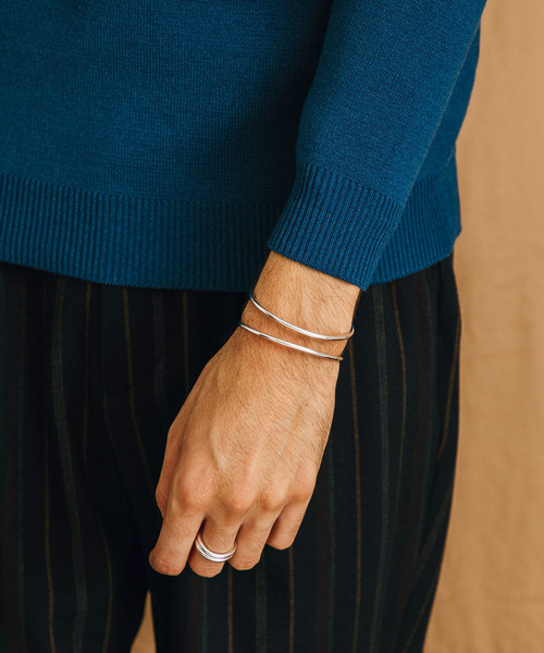 PUBLIC TOKYO（パブリックトウキョウ）の「クロスカーブリング（リング・メンズ・シルバー・1）」の2枚目の写真