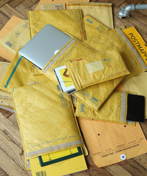 DULTON(ダルトン)の「PADDED ENVELOPE BAG FOR "13 INCH LAPTOP"/PCケース 13インチ(PC・タブレットケース・メンズ・その他/グレー/ホワイト・FREE)」の4枚目の写真