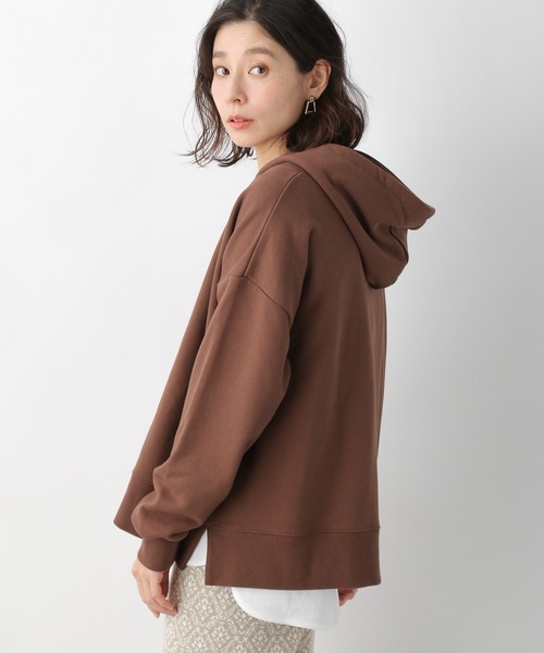 LEPSIM（レプシィム）の「【WEB限定】ルーズウラケフードパーカー　873176（パーカー・レディース・アイボリー/ミント/グレイッシュベージュ/カーキ/モカ/ブラック/オフホワイト/ブラウン/ピンク/ブルー/ライトベージュ・FREE）」の4枚目の写真