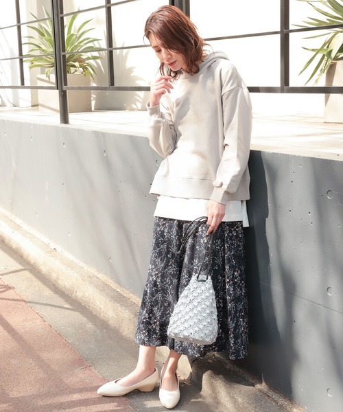 LEPSIM（レプシィム）の「【WEB限定】ルーズウラケフードパーカー　873176（パーカー・レディース・アイボリー/ミント/グレイッシュベージュ/カーキ/モカ/ブラック/オフホワイト/ブラウン/ピンク/ブルー/ライトベージュ・FREE）」の15枚目の写真