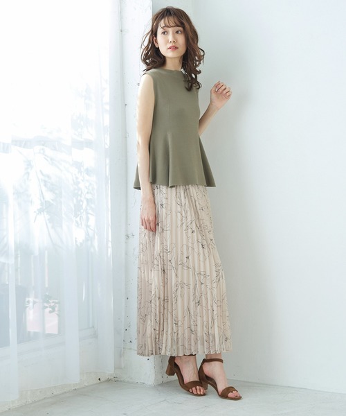 ROPE' PICNIC（ロペピクニック）の「【新色追加】ノースリーブペプラムトップス（ニット/セーター・レディース・ブラウン/ベージュ系その他2/カーキ/ブルー系その他4/ブラック・38）」の6枚目の写真