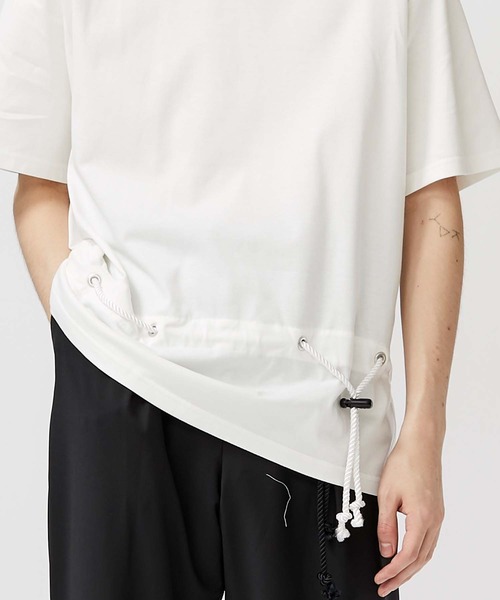 ETHOSENS（エトセンス）の「【ETHOSENS】ストリングベルトティーシャツ（Tシャツ/カットソー・メンズ・ホワイト/ブラック/サックスブルー・1/2/3）」の16枚目の写真