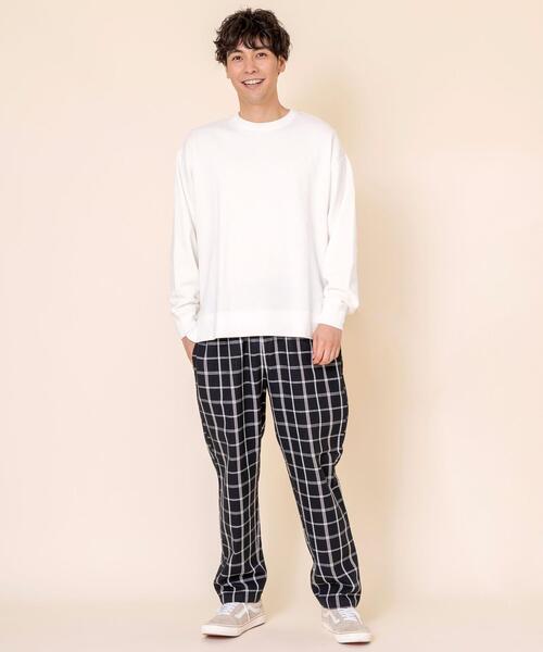 coen（コーエン）の「【WEB限定】USAコットンスウェットスリットクルーネックトレーナー#（スウェット・メンズ・ホワイト/ダークブラウン/ブラック/ライトピンク/ナチュラル/ターコイズブルー/ケリー/ダークグレー/ベージュ/ネイビー/その他1・X-LARGE/LARGE/MEDIUM/SMALL）」の14枚目の写真