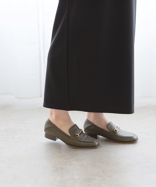 menue（メヌエ）の「スクエアトゥビットローファー（ローファー・レディース・ブラック/ブラウン系その他/アイボリー/ダークブラウン/ダークグリーン/グレイッシュベージュ/オフホワイト/キャメル・XS/M/LL/3L/S/L/SS）」の14枚目の写真