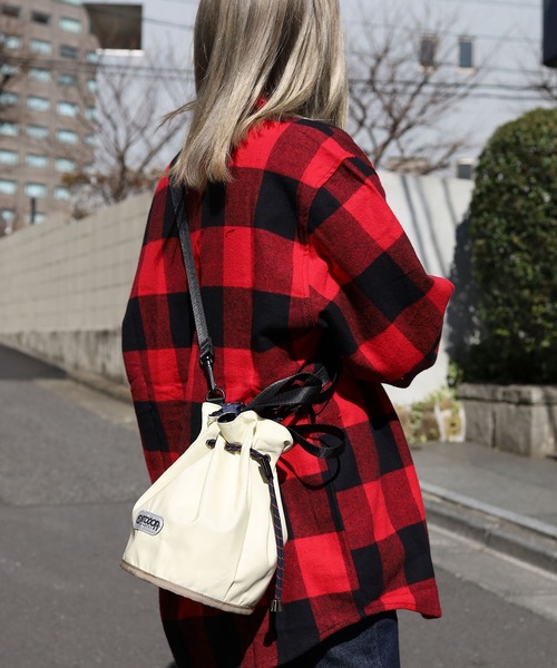 OUTDOOR PRODUCTS（アウトドアプロダクツ）の「OUTDOOR PRODUCTS/アウトドアプロダクツ MIRAMAR BAG バック 巾着バック ショルダーバック ミニ（ショルダーバッグ・メンズ・アイボリー/ブラック/レオパード・FREE）」の10枚目の写真