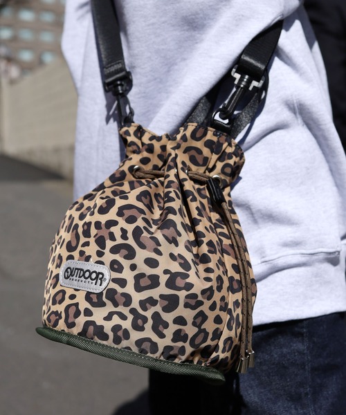OUTDOOR PRODUCTS（アウトドアプロダクツ）の「OUTDOOR PRODUCTS/アウトドアプロダクツ MIRAMAR BAG バック 巾着バック ショルダーバック ミニ（ショルダーバッグ・メンズ・アイボリー/ブラック/レオパード・FREE）」の5枚目の写真