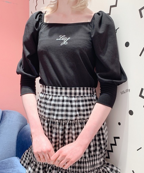 lilLilly(リルリリー)の「バックオープンパワショルトップス(Tシャツ/カットソー・レディース・ホワイト/ブラック/ブルー/ピンク・FREE)」の1枚目の写真