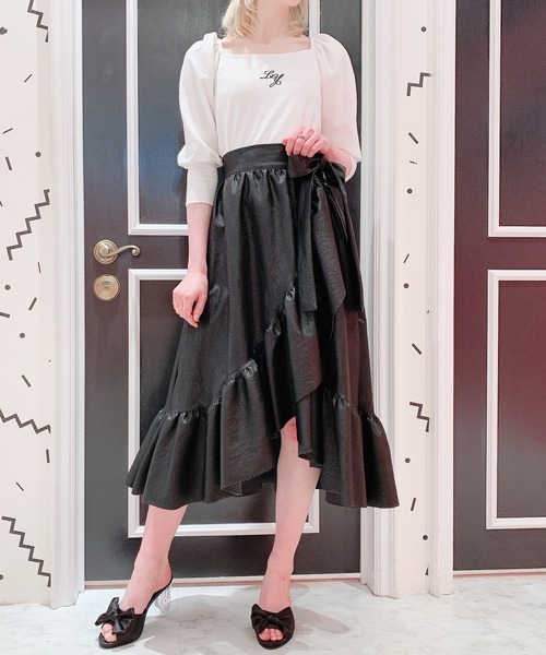 lilLilly(リルリリー)の「バックオープンパワショルトップス(Tシャツ/カットソー・レディース・ホワイト/ブラック/ブルー/ピンク・FREE)」の11枚目の写真