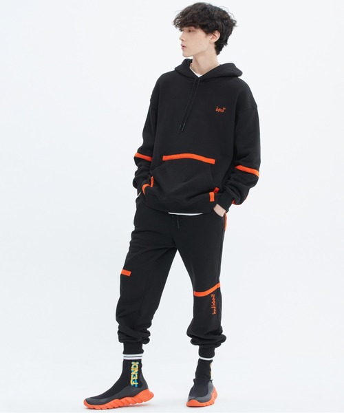 BAD IN BAD（ベド イン ベド）の「【BAD IN BAD】TAPING SWEAT PANTS / ベドインベド テーピング スウェットパンツ セットアップ（スウェットパンツ・メンズ・グレー/ブラック/カーキ・LARGE/MEDIUM）」の5枚目の写真