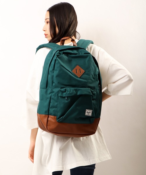 Herschel Supply(ハーシェルサプライ)の「Herschel Supply バックパック15PC収納 21.5L(バックパック/リュック・メンズ・ブラック/ベージュ/ネイビー/グレー/カーキ/グリーン/カモフラージュ/ブラック系その他/グレー系その他/ワイン・FREE)」の8枚目の写真