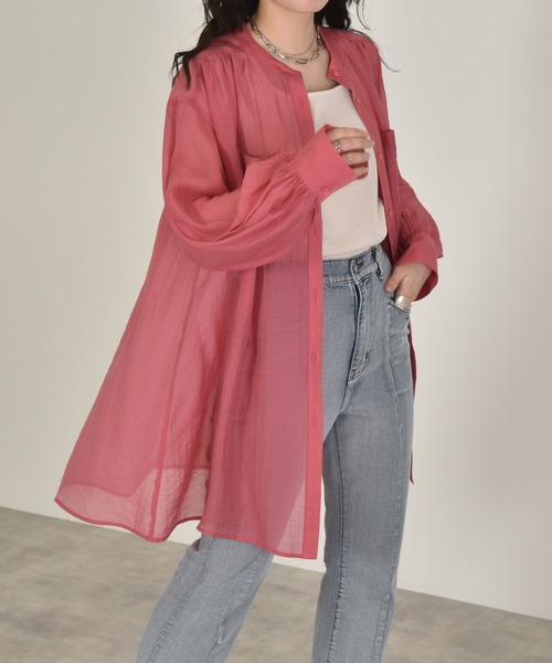 w closet(ダブルクローゼット)の「ギャザーシアーシャツ(シャツ/ブラウス・レディース・ホワイト/ライム/パープル/ピンク系その他・FREE)」の4枚目の写真