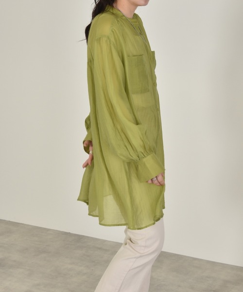 w closet(ダブルクローゼット)の「ギャザーシアーシャツ(シャツ/ブラウス・レディース・ホワイト/ライム/パープル/ピンク系その他・FREE)」の14枚目の写真