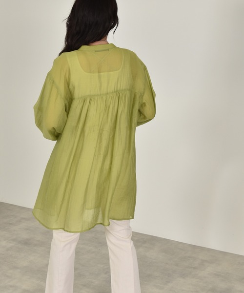 w closet(ダブルクローゼット)の「ギャザーシアーシャツ(シャツ/ブラウス・レディース・ホワイト/ライム/パープル/ピンク系その他・FREE)」の20枚目の写真