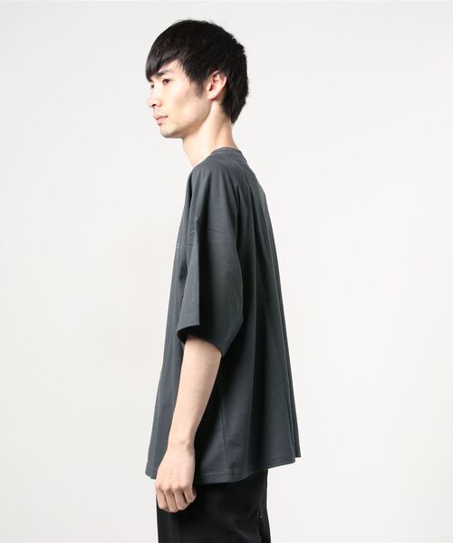 LUSOR(ルーソル)の「LUSOR(ルーソル)SEAM SST/シームショートスリーブTシャツ(Tシャツ/カットソー・メンズ・ホワイト/ブラック/チャコール/カーキ・FREE)」の5枚目の写真