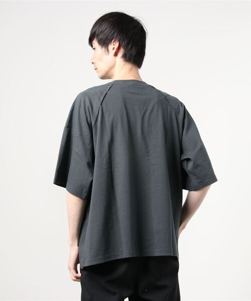 LUSOR(ルーソル)の「LUSOR(ルーソル)SEAM SST/シームショートスリーブTシャツ(Tシャツ/カットソー・メンズ・ホワイト/ブラック/チャコール/カーキ・FREE)」の6枚目の写真