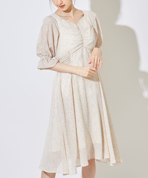 ワンピース Toccoウエストりぼん付きキャンディースリーブスクエアハートネックフラワープリントワンピース ワンピース Tocco Closet トッコ クローゼット のファッション