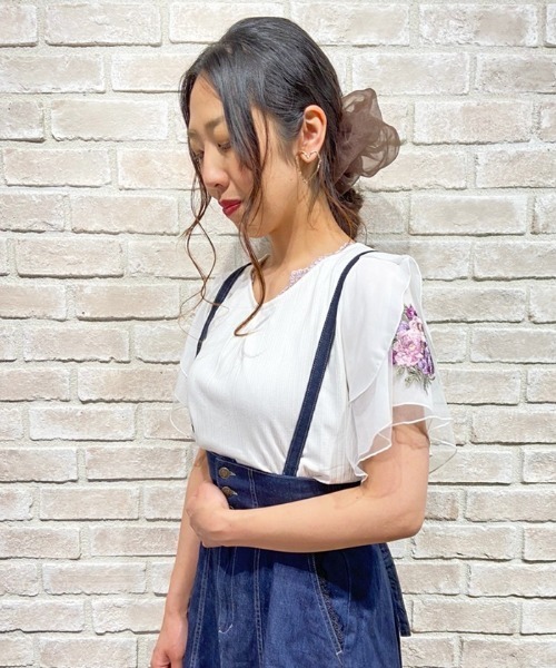 axes femme（アクシーズファム）の「袖花刺繍リブＰＯ（Tシャツ/カットソー・レディース・ホワイト/ラベンダー/ブルーグリーン・MEDIUM）」の2枚目の写真