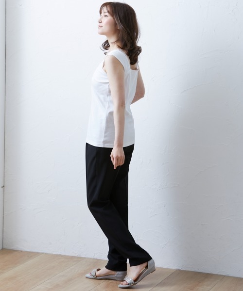 SMILE LAND（スマイルランド）の「大きいサイズ アクセントレース使いインナータンクトップ（キャミソール・レディース・ブラック/オフホワイト・5L/6L/LL/4L/3L）」の8枚目の写真