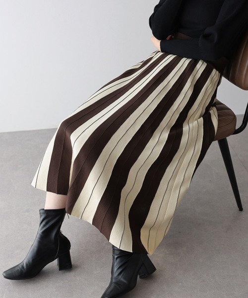 BLUEEAST（ブルーイースト）の「配色ストライプニットスカート（スカート・レディース・グレー/オレンジ/グリーン/ボルドー/ブラウン/イエロー/ブルー/ネイビー/オレンジ系/マスタード/ピンク/ラベンダー/ブラック系/ワイン系/グリーン系/ブルーグレー/ベージュ/グリーン系2/パープル/ブラウン系・MEDIUM）」の6枚目の写真