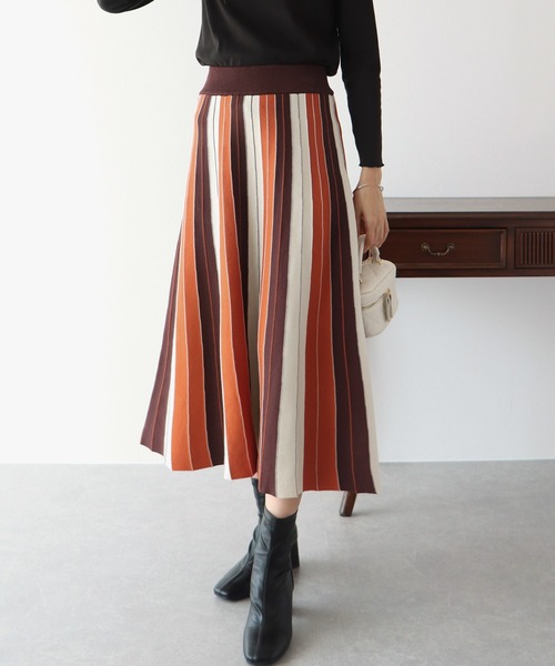 BLUEEAST（ブルーイースト）の「配色ストライプニットスカート（スカート・レディース・グレー/オレンジ/グリーン/ボルドー/ブラウン/イエロー/ブルー/ネイビー/オレンジ系/マスタード/ピンク/ラベンダー/ブラック系/ワイン系/グリーン系/ブルーグレー/ベージュ/グリーン系2/パープル/ブラウン系・MEDIUM）」の20枚目の写真