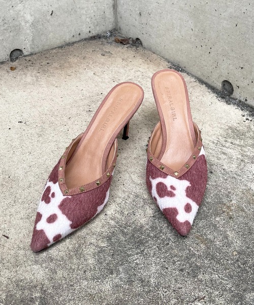 SPIRALGIRL（スパイラルガール）の「スタッズ付きポインテッドミュール（パンプス・レディース・ブラック/ブラウン・MEDIUM/LARGE）」の9枚目の写真