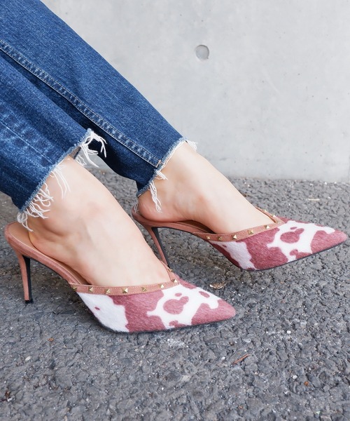 SPIRALGIRL（スパイラルガール）の「スタッズ付きポインテッドミュール（パンプス・レディース・ブラック/ブラウン・MEDIUM/LARGE）」の13枚目の写真