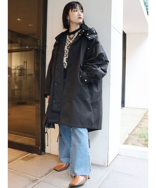 MURUA（ムルーア）の「カットオフフレアデニム（デニムパンツ・レディース・ブルー・0/1/2）」の6枚目の写真