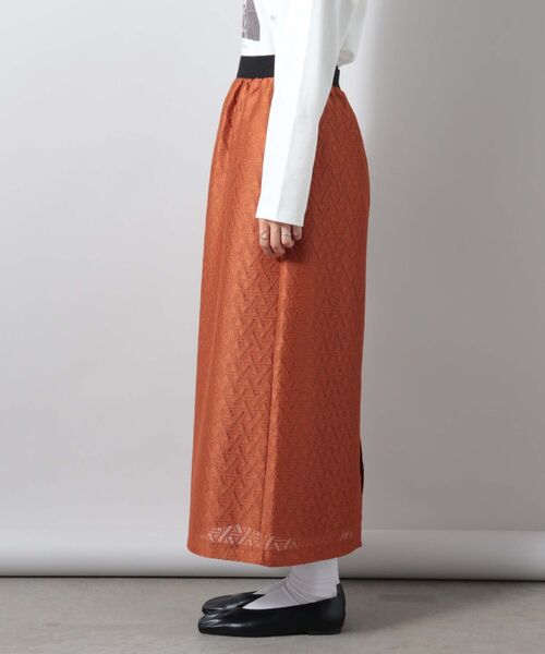 fredy couleur（フレディクルール）の「ジオメトリックレース タイトスカート（スカート・レディース・ネイビー/レンガ・38）」の16枚目の写真