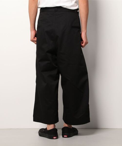 ANREALAGE（アンリアレイジ）の「ANREALAGE 150percent CHINO PANTS（その他パンツ・メンズ・ブラック・FREE）」の2枚目の写真