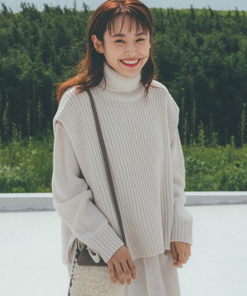 haco!(ハコ)の「【高橋愛さんコラボ】あたたかさも可愛げもこれさえあれば!セットアップでも別々でも楽しめるニットベスト&ワンピース by LOVE&PEACE PROJECT(ワンピース・レディース・グレー/オフホワイト・SMALL/MEDIUM/LARGE/X-LARGE)」の13枚目の写真