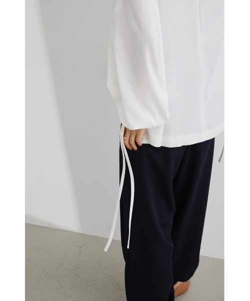 STYLEMIXER(スタイルミキサー)の「2WAYギャザーストリングトップ(シャツ/ブラウス・レディース・ホワイト/スモークピンク/ブラック・FREE)」の14枚目の写真