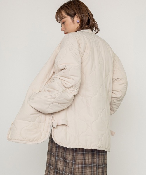 w closet（ダブルクローゼット）の「ひょうたんキルティングジャケット（ノーカラージャケット・レディース・ブラック/カーキ/アイボリー・FREE）」の19枚目の写真