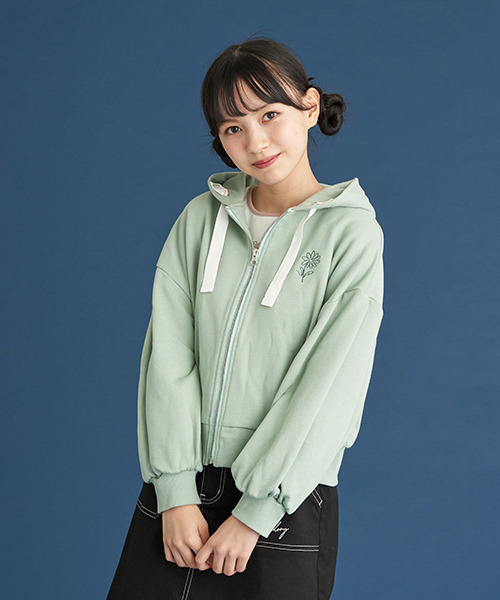 Lindsay(リンジィ)の「ワンポイント刺しゅうボリュームZIPパーカ【PTPR】(パーカー・キッズ・ブラウン/ピンク/エメラルド・S/M/L)」の2枚目の写真