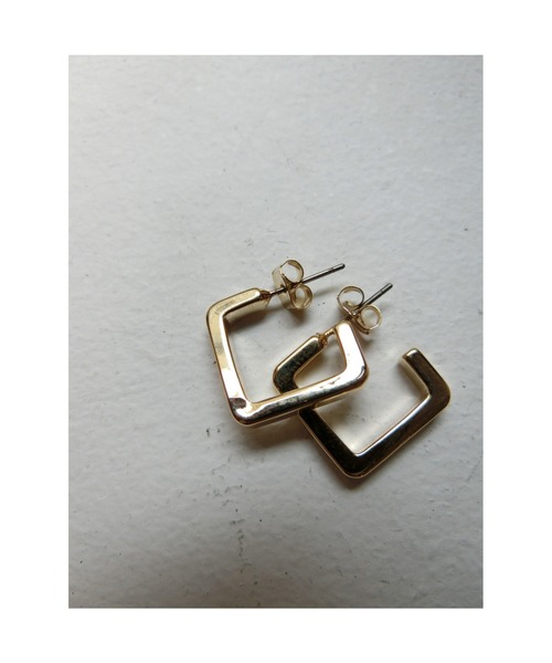 ulu（ウル）の「Square small hoop Pierce（ピアス（両耳用）・レディース・シルバー/ゴールド・FREE）」の11枚目の写真