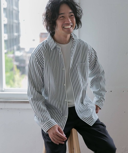 URBAN RESEARCH DOORS（アーバンリサーチドアーズ）の「ヘビーネルレギュラーカラーシャツ（シャツ/ブラウス・メンズ・ライトグレー/カーキ/ネイビー/ストライプ・40/38）」の7枚目の写真