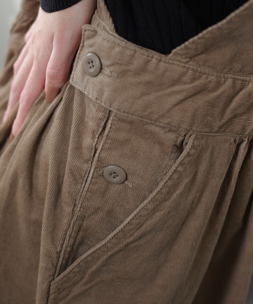 ElegChic（エレグシック）の「ストレッチコーデュロイジャンパー スカート （スカート・レディース・ブラック/ベージュ・4L/L/XL/XXL/M）」の17枚目の写真