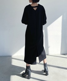WEB限定アイテム / バックデザインナローワンピース