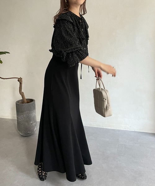 CAPRICIEUX LE'MAGE（カプリシューレマージュ）の「変形ドットフリル