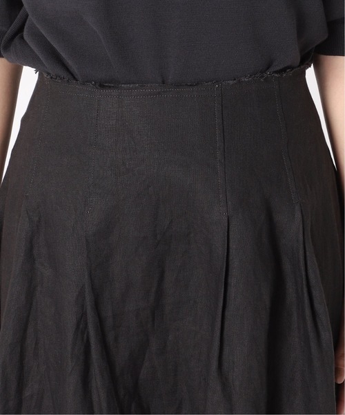 Spick & Span（スピックアンドスパン）の「リネンタックフレアースカート（スカート・レディース・チャコールグレー/ベージュ/ライトグリーン・36/38）」の7枚目の写真