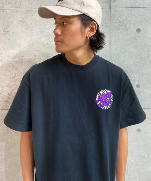 SANTA CRUZ(サンタクルーズ)の「【ムラサキスポーツ別注】SANTACRUZ/サンタクルーズ ルーズシルエット ゼブラ柄 バックプリントTシャツ 502221414(Tシャツ/カットソー・メンズ・ブラック/ホワイト・M/XL/XXL/L)」の12枚目の写真