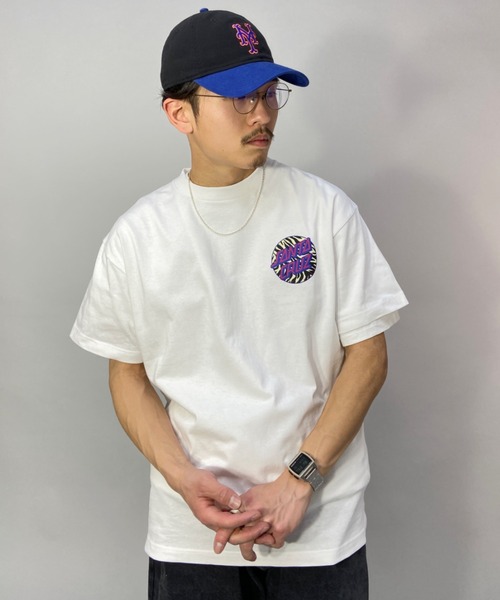 SANTA CRUZ(サンタクルーズ)の「【ムラサキスポーツ別注】SANTACRUZ/サンタクルーズ ルーズシルエット ゼブラ柄 バックプリントTシャツ 502221414(Tシャツ/カットソー・メンズ・ブラック/ホワイト・M/XL/XXL/L)」の3枚目の写真