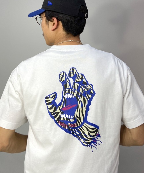 SANTA CRUZ(サンタクルーズ)の「【ムラサキスポーツ別注】SANTACRUZ/サンタクルーズ ルーズシルエット ゼブラ柄 バックプリントTシャツ 502221414(Tシャツ/カットソー・メンズ・ブラック/ホワイト・M/XL/XXL/L)」の6枚目の写真